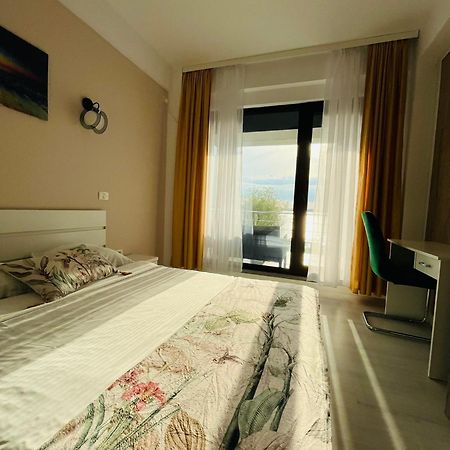 Roapart- Sunset Dream Apartament 2 Dormitoare Vedere Lac Si Parcare Мамая Экстерьер фото