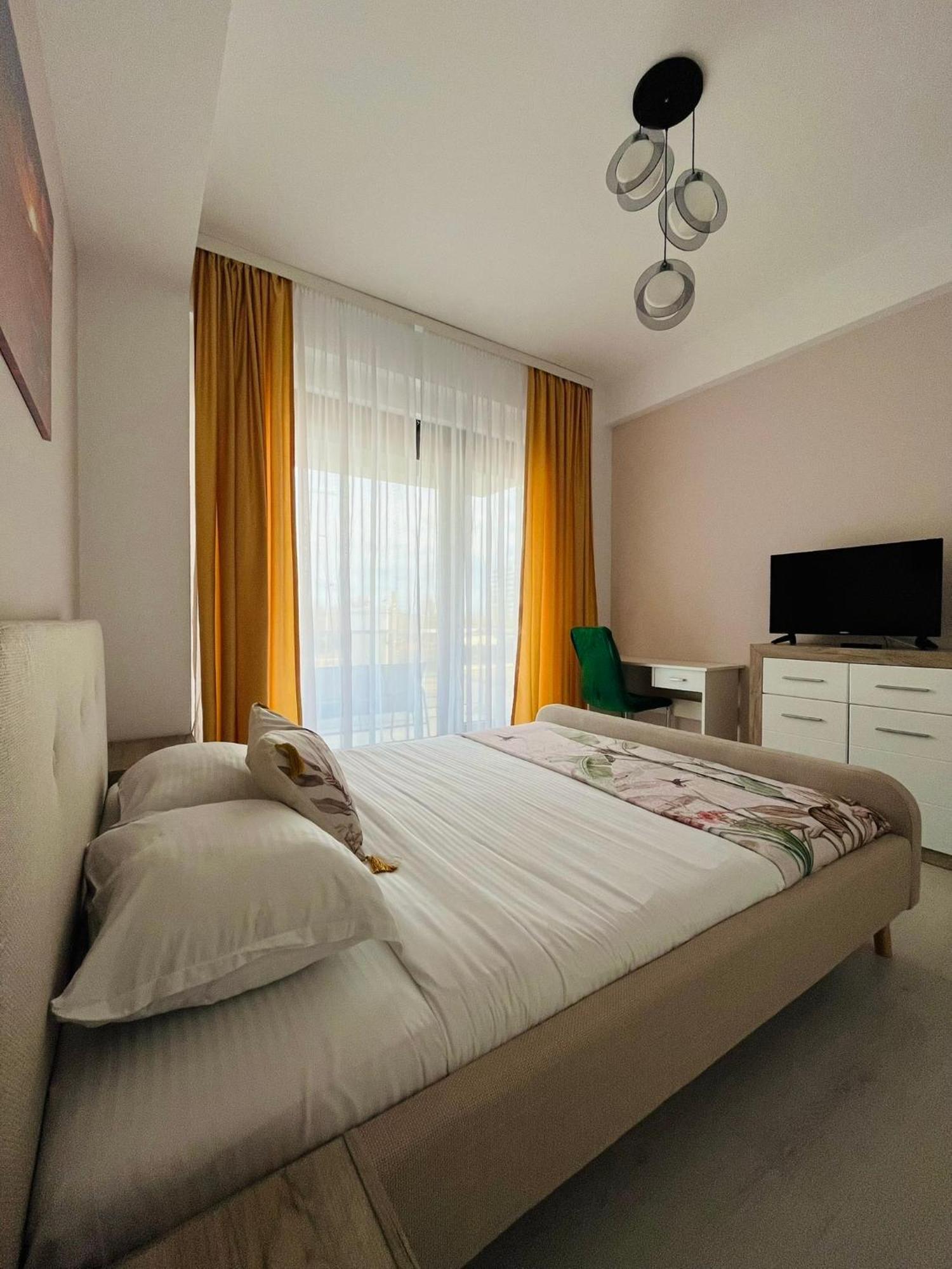 Roapart- Sunset Dream Apartament 2 Dormitoare Vedere Lac Si Parcare Мамая Экстерьер фото